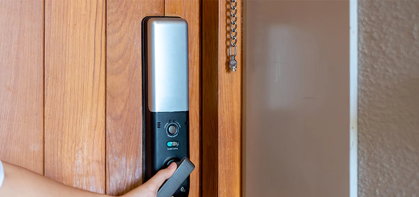 Home Security Electronic Locks Upgrades in Ladera Heights, CA